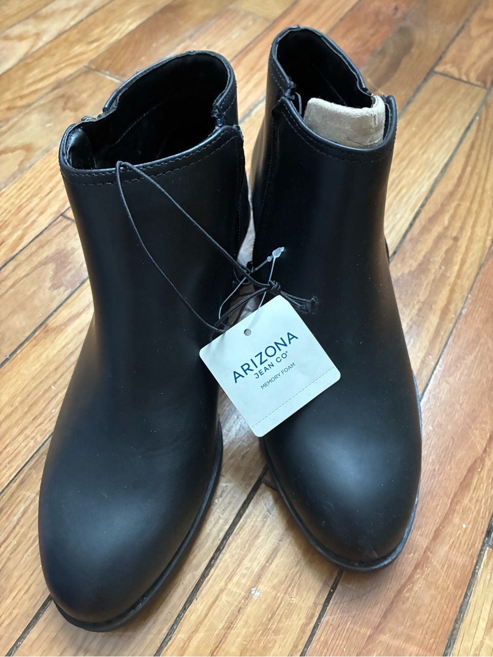 Arizona Jean Company Black Lace-Up Boots
